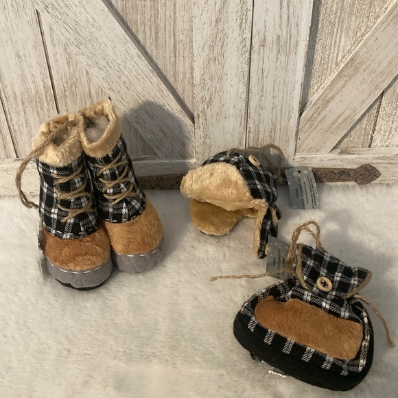 Buffalo Check Backpack, Hat and Boots Ornaments - Picture 1 of 8